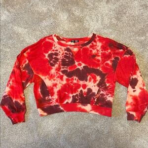 Steve Madden Red Tie-Dye Cropped Sweatshirt